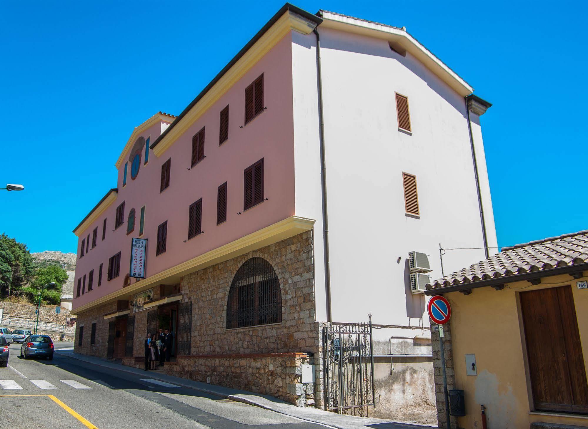 Hotel Meridiana Arbus Exterior foto