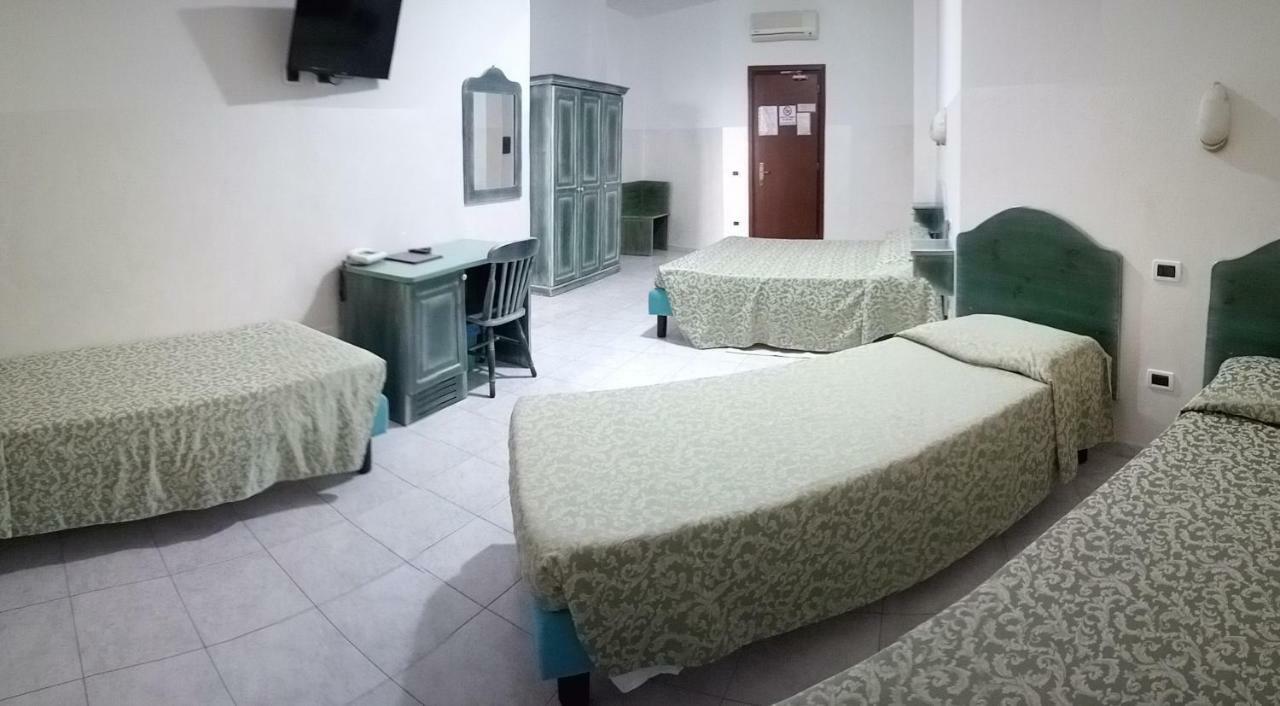 Hotel Meridiana Arbus Exterior foto