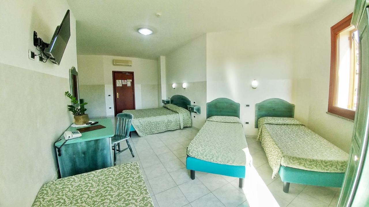 Hotel Meridiana Arbus Exterior foto