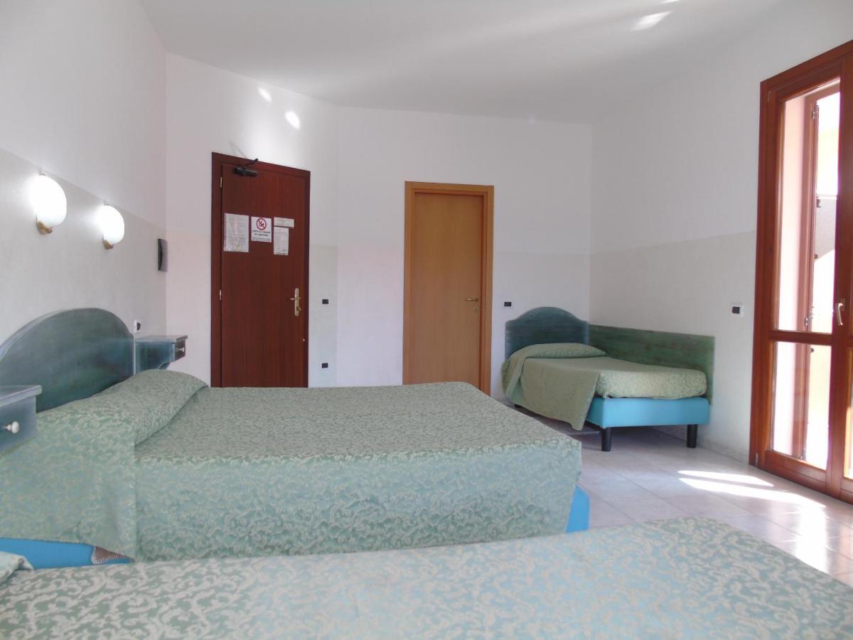 Hotel Meridiana Arbus Exterior foto